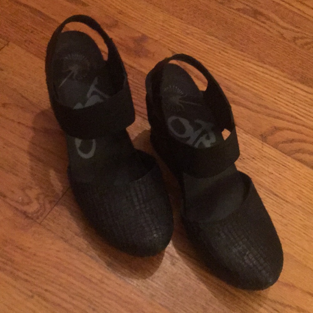Otbt wedge sz7.5M black wedge